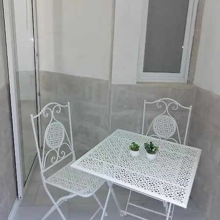 Crismarti Appartement *